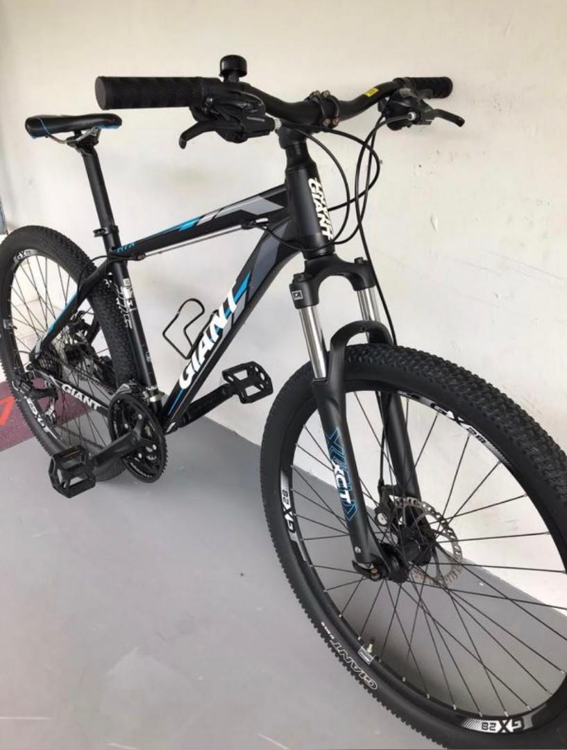 Giant atx medium 27.5 Sports Equipment Bicycles Parts