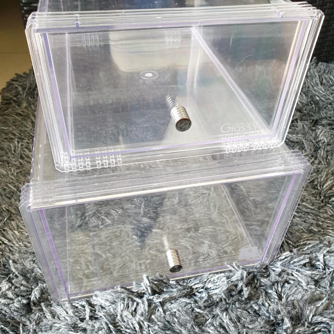 Glassy shoe box cheap