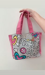 (Kategori: ) berada di . Dikirim oleh bunnyhole.id (ID iklan 1109658329, Gambar 1). Deskripsi: .