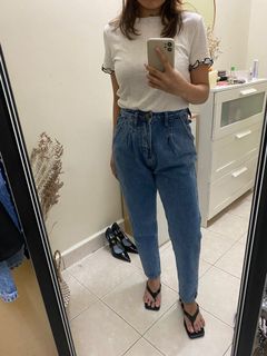 (Category: ) located in . Submitted by clothesareeverything (Listing ID 1109674308, Image 1). Description: .