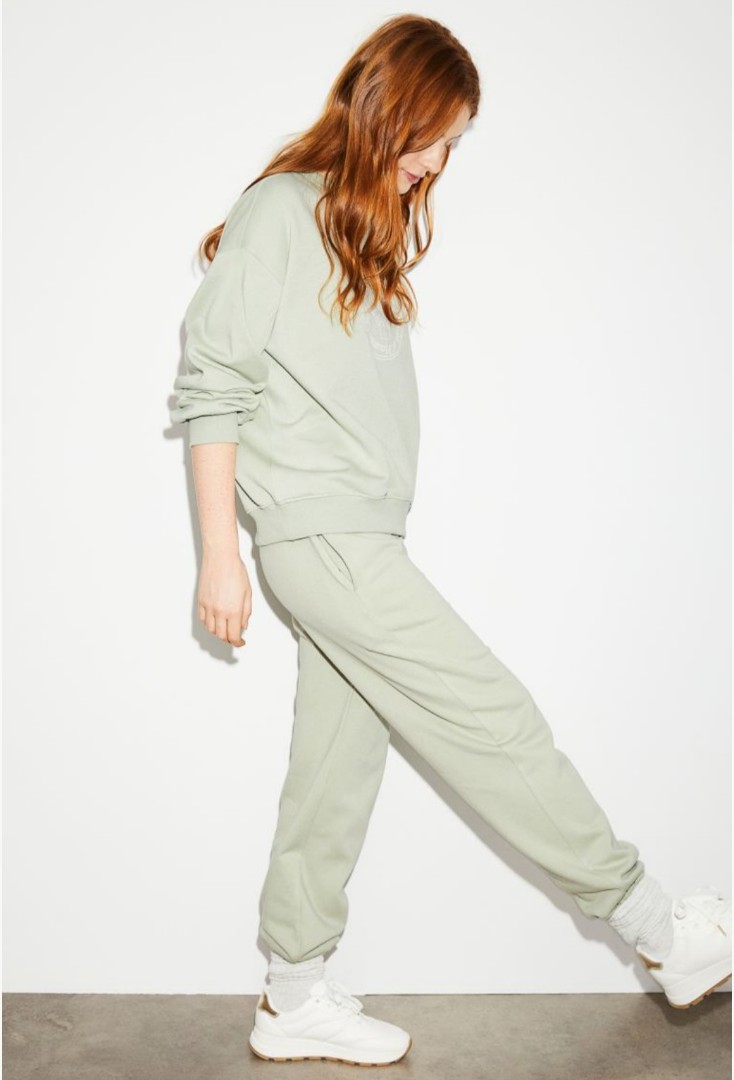 H M Light Green Jogger Pants HargaPadu Women s Fashion Bottoms