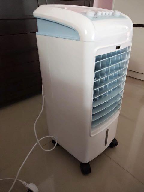Khind evaporative air hot sale cooler 4l eac400
