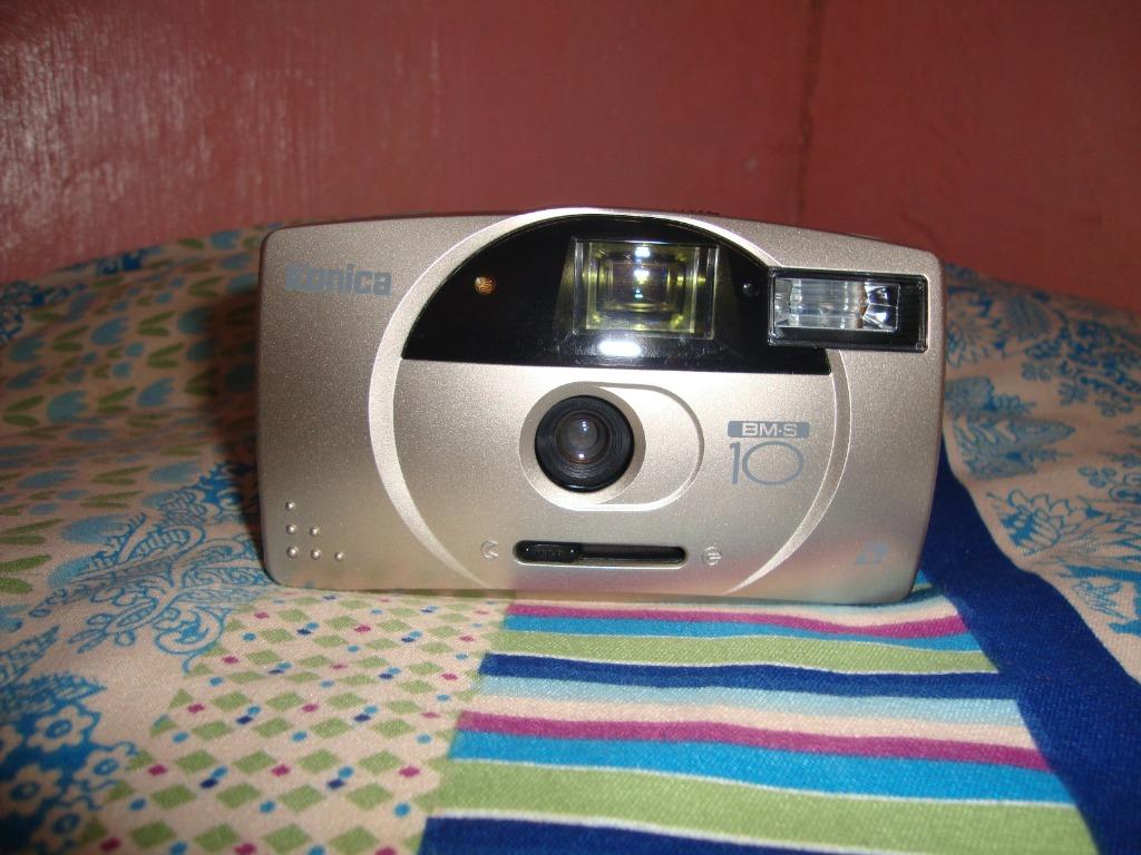 KONICA BM-S 10 Super BIG mini APS Film Camera (Category: Cameras) located in Manila. Submitted by parokya_ni_edgar (Listing ID 1109668402, Image 1). Description: Appearance: Excellent. Looks New and Have no scratch, size format 26 mm, Condition: In Good Condition, No Issues Lens: Very Clean and No Scratch Japan Made Have Strap Include in the package: - 1 New Battery: CR2 lithium - Case.