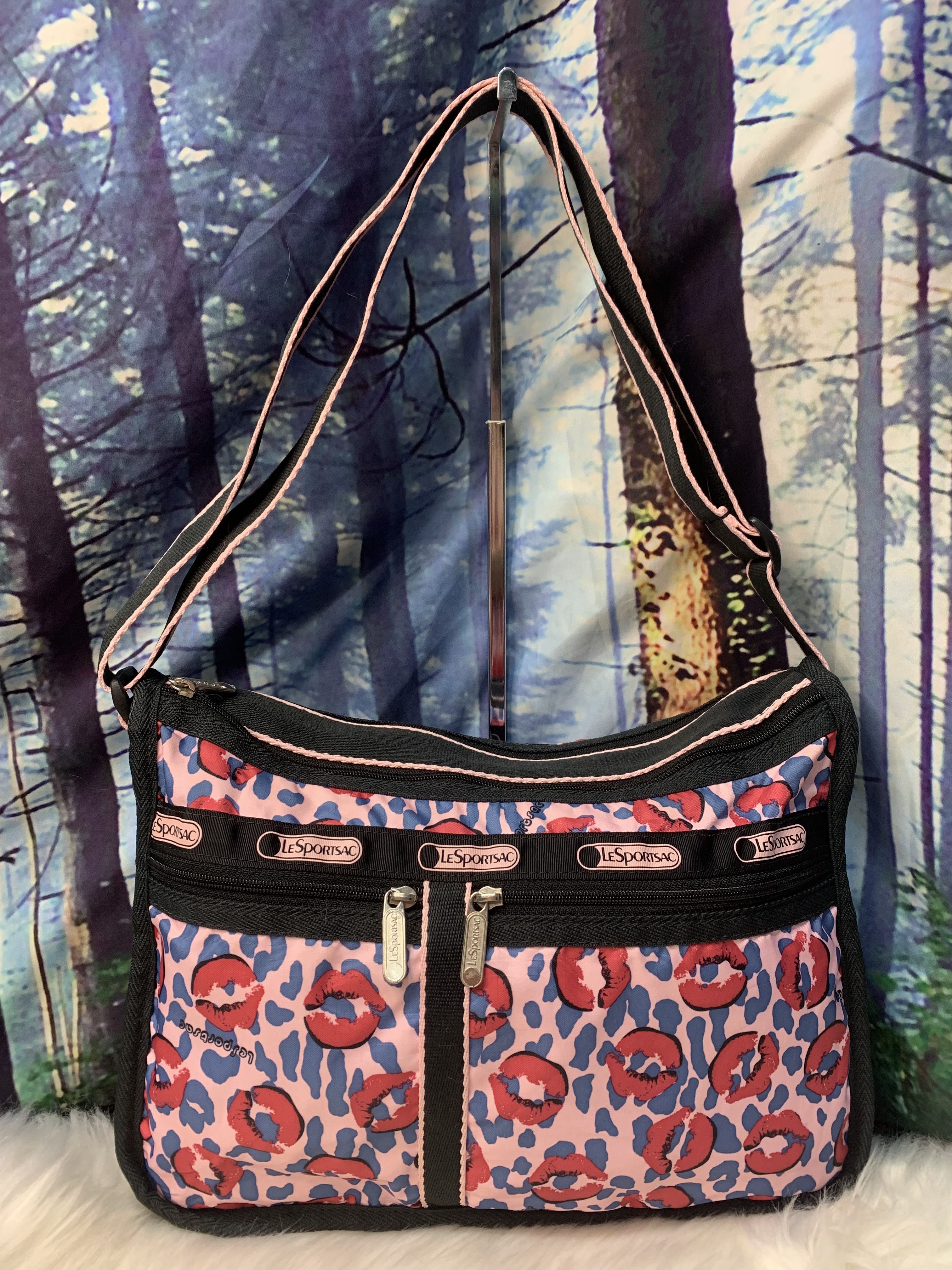 Lesportsac Deluxe Everyday Bag