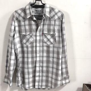 Levi’s 經典灰白格子襯衫