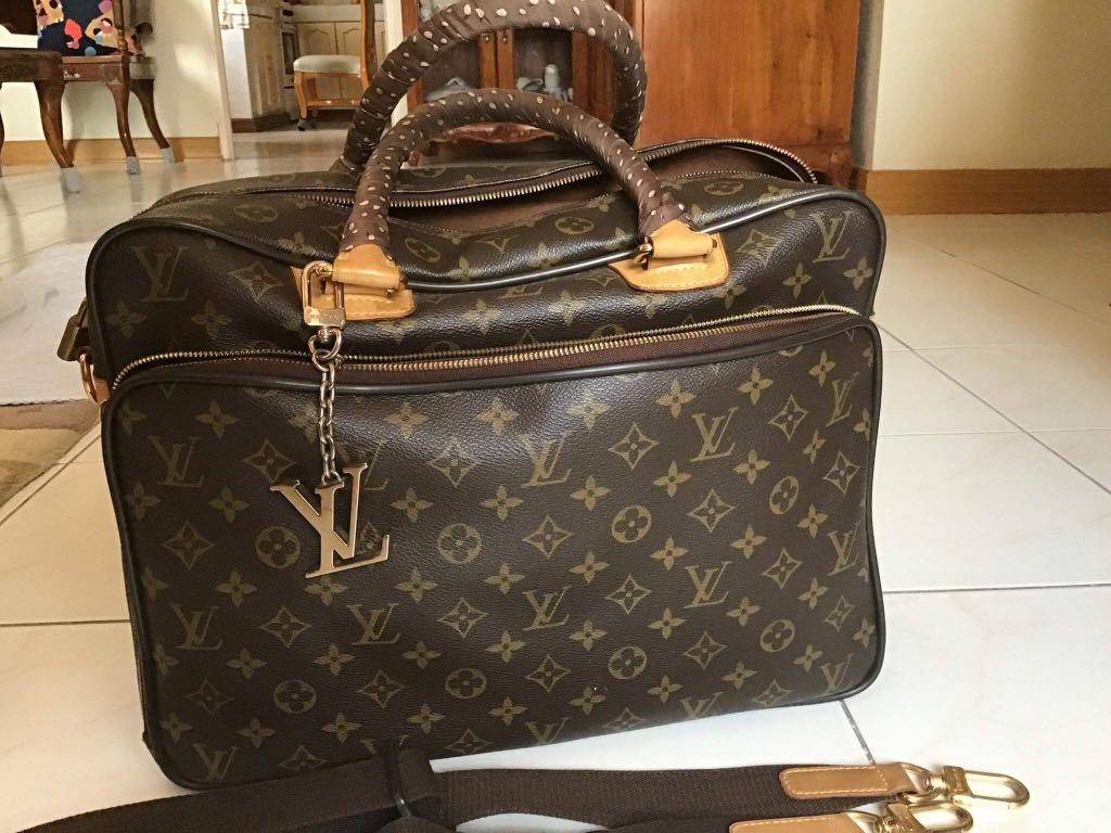 LOUIS VUITTON GM DAMIER EBENE LAPTOP DOCUMENT BAG Mens Fashion Bags  Briefcases on Carousell