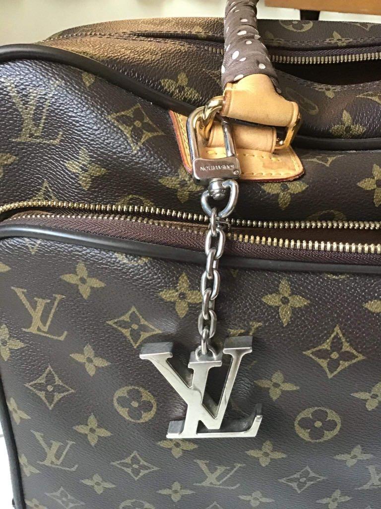 Authentic Louis Vuitton Laptop Bag, Luxury, Bags & Wallets on