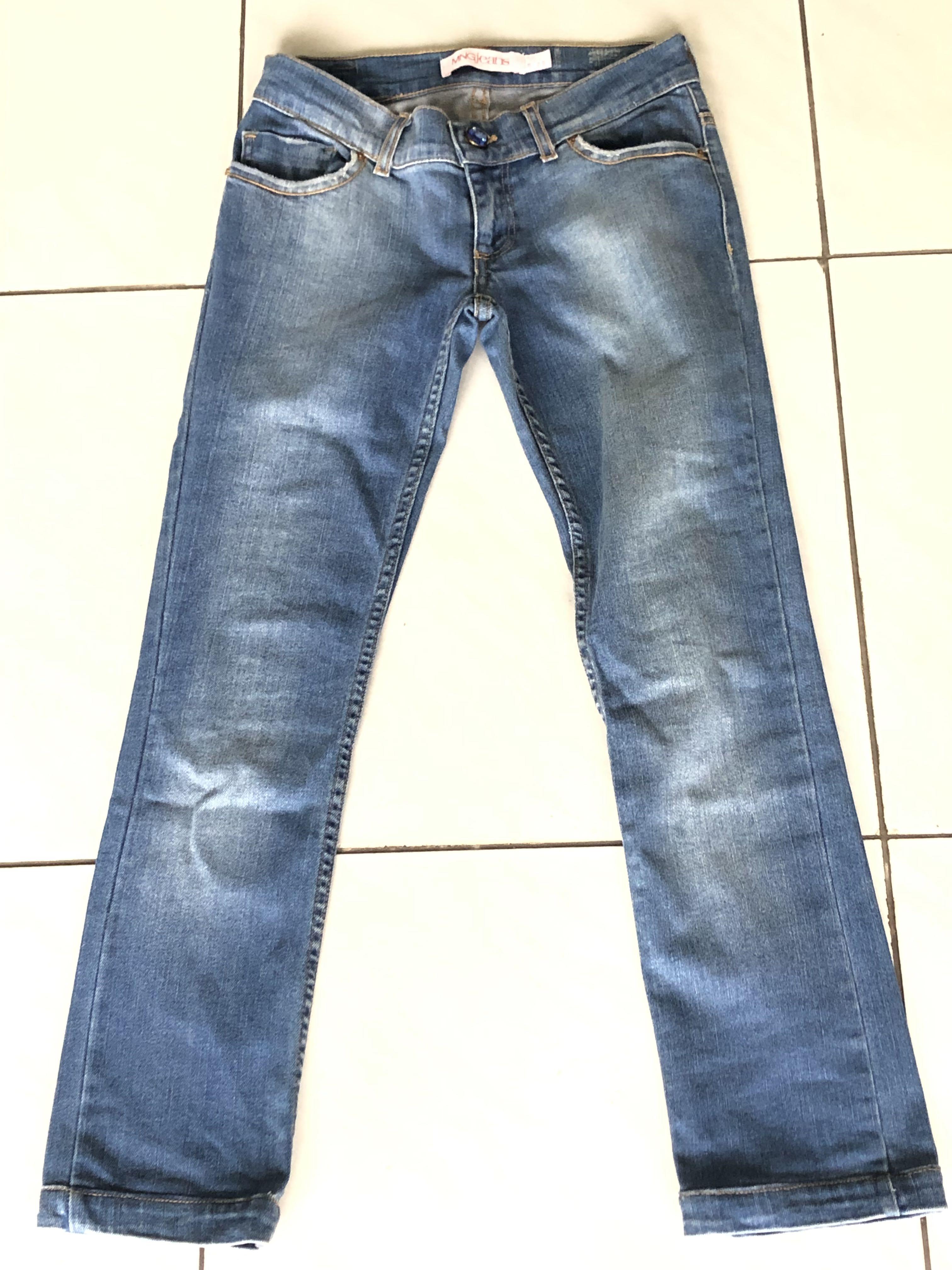 Mango jeans authentic, Fesyen Wanita, Pakaian Wanita, Bawahan di Carousell