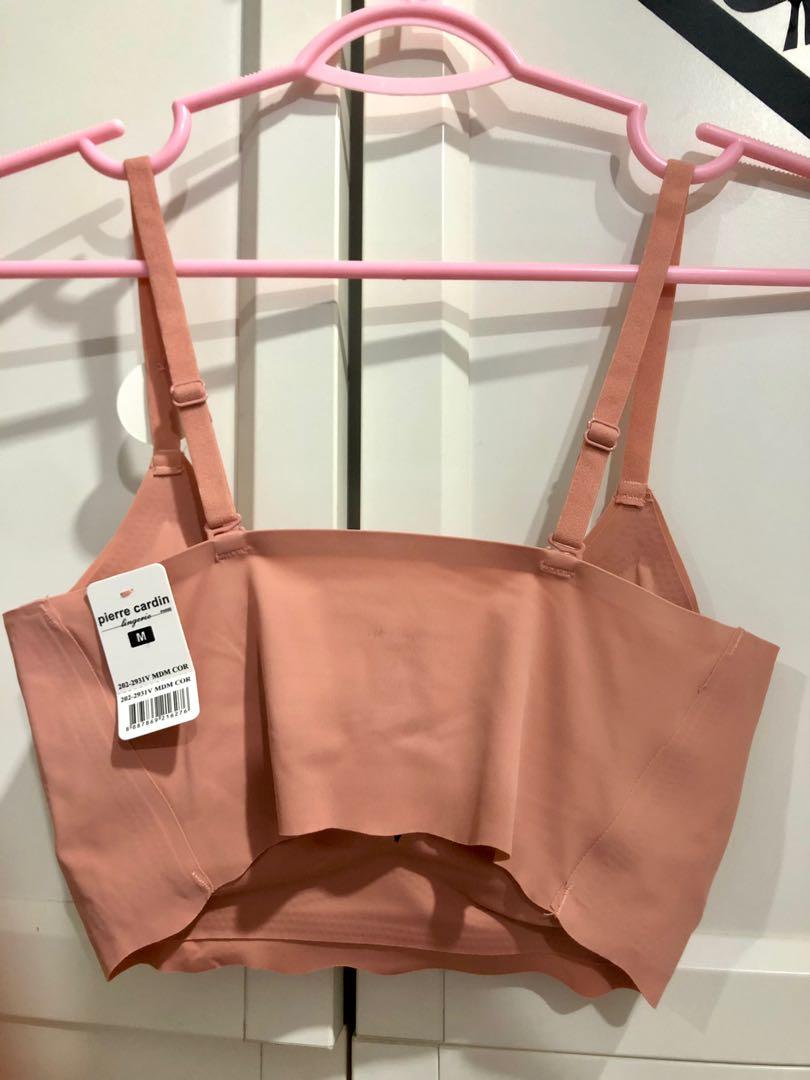 BNWT Marks and Spencer Bralette 40A, Women's Fashion, New Undergarments &  Loungewear on Carousell