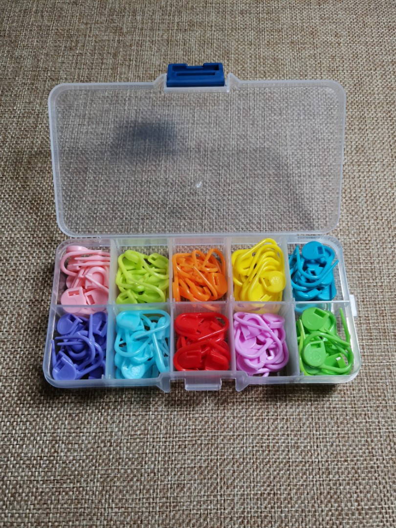 plastic stitch markers, Hobbies & Toys, Stationery & Craft, Craft