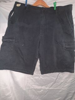 (Category: ) located in . Submitted by voluptuouswardrobe (Listing ID 1109650721, Image 1). Description: .