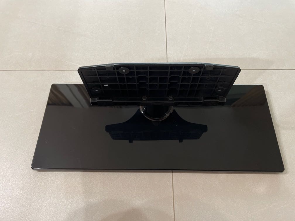 Samsung 40 inches tv stand, TV & Home Appliances, TV & Entertainment