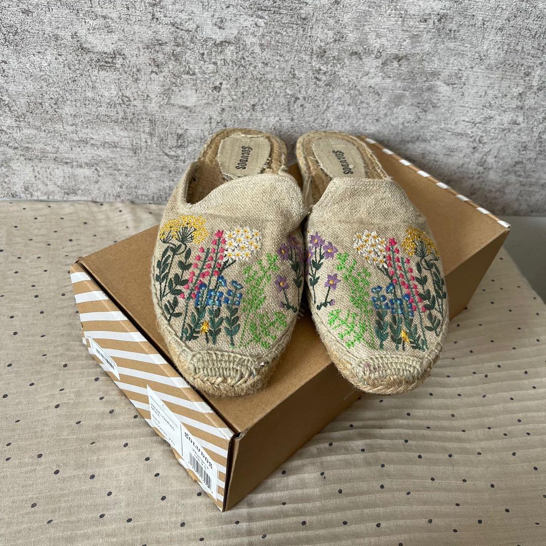 Soludos deals wildflower mule