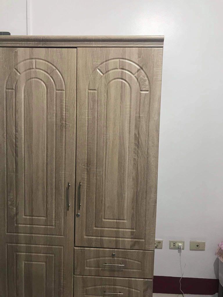 WOODEN CABINET (Category: Office Furniture & Fixtures) located in Manila. Submitted by maciphone (Listing ID 1109570991, Image 2). Description: sulit na need lang ibenta rush .