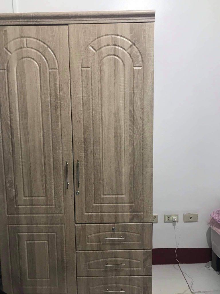 WOODEN CABINET (Category: Office Furniture & Fixtures) located in Manila. Submitted by maciphone (Listing ID 1109570991, Image 1). Description: sulit na need lang ibenta rush .
