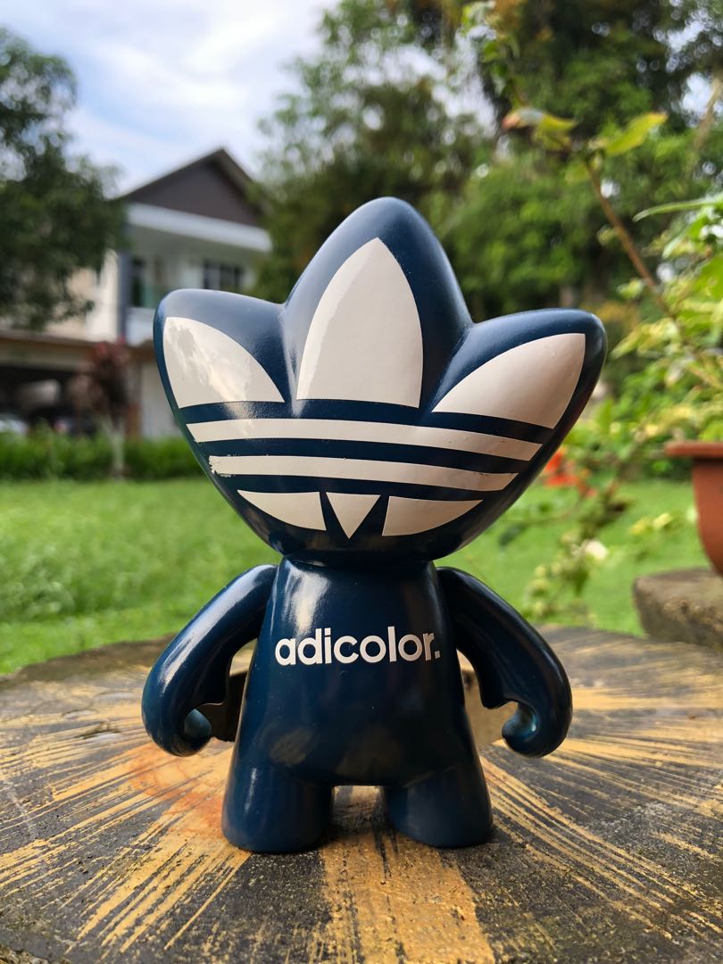 Adidas toy top