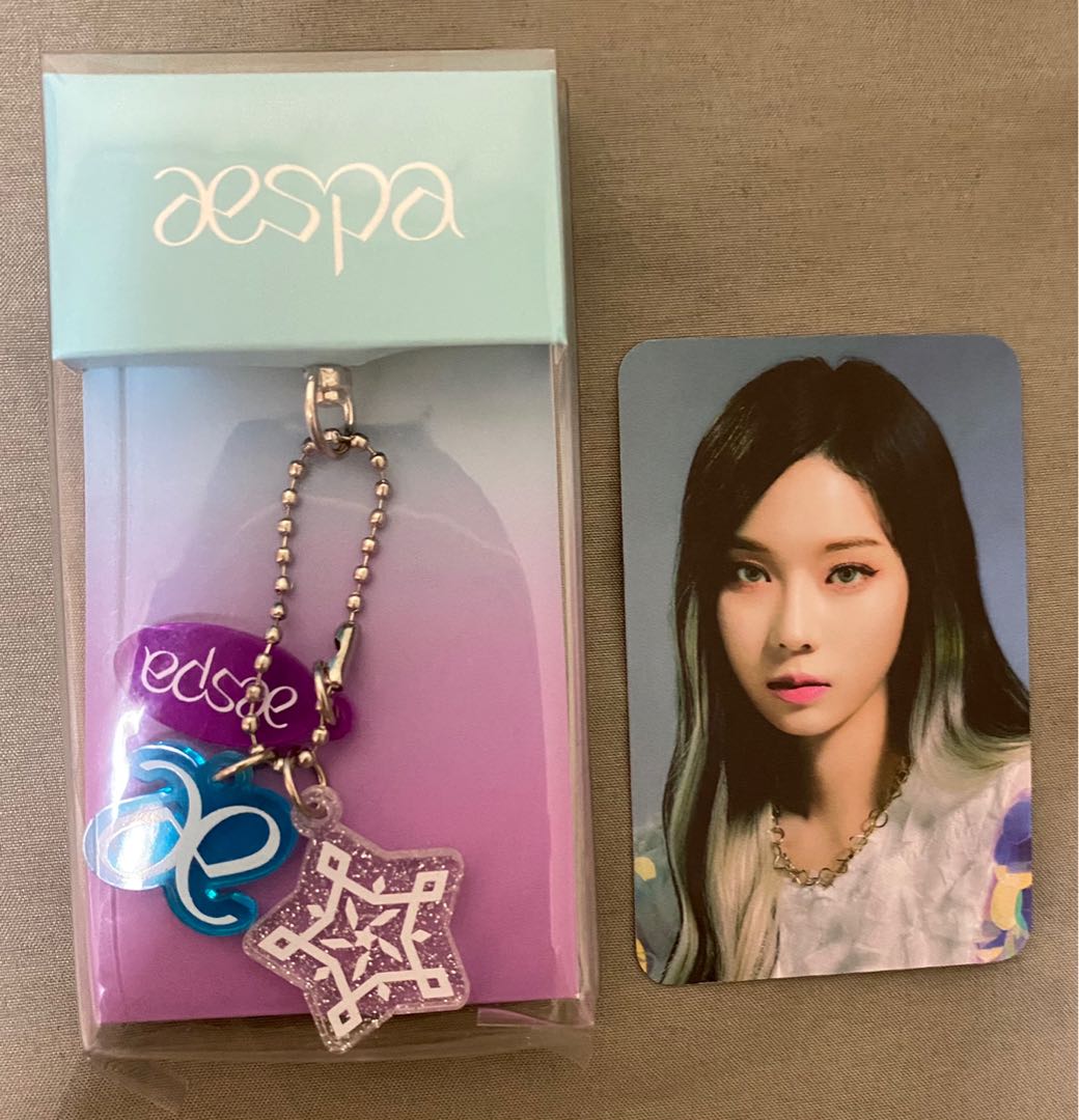 Aespa Next Level Winter acrylic keychain Hobbies Toys