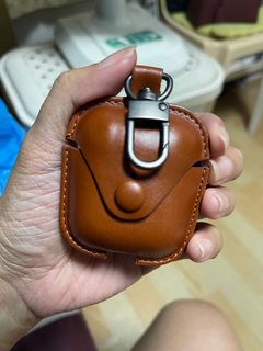 (Category: ) located in . Submitted by glaze.closet (Listing ID 1109765010, Image 1). Description: .