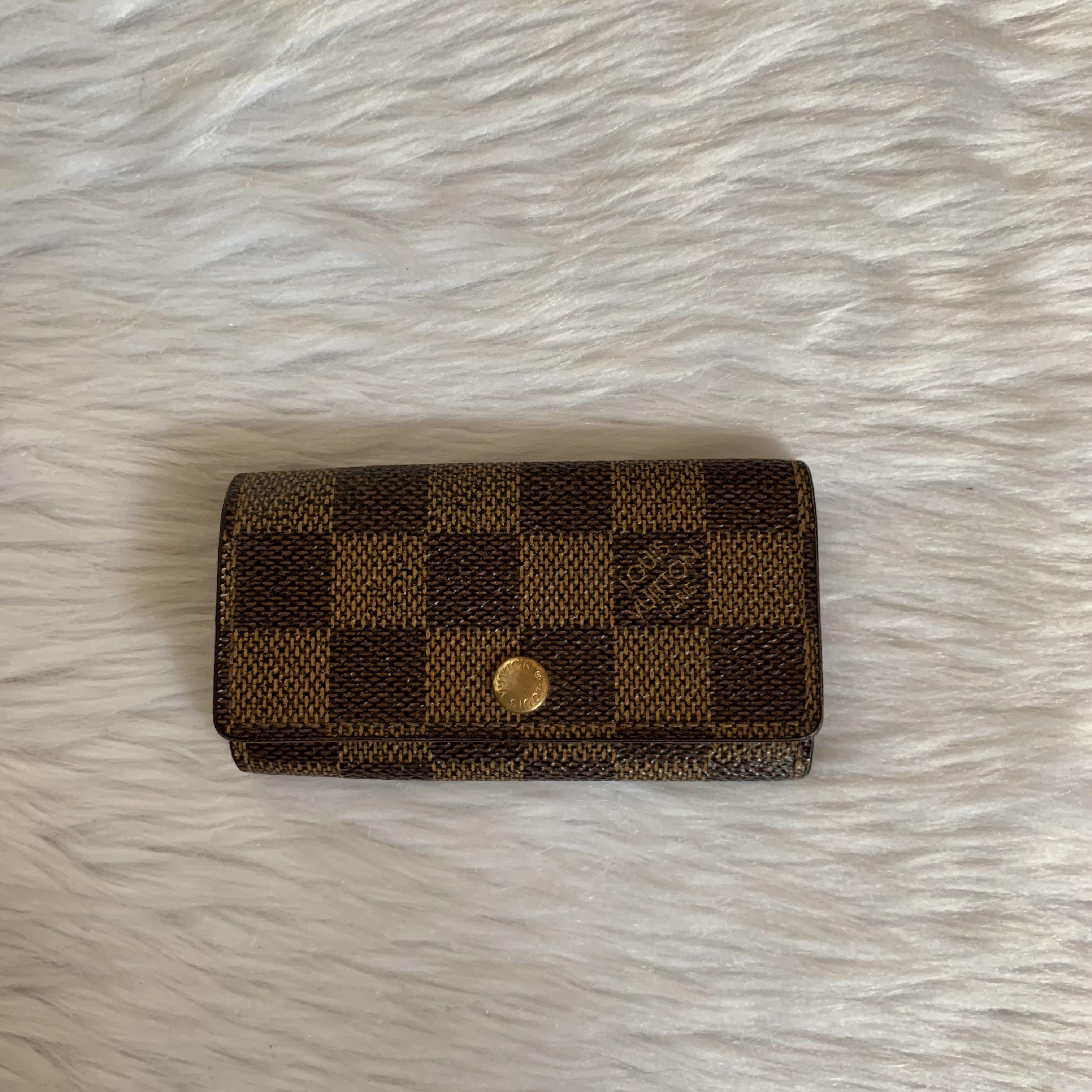 Authentic Pre Loved Louis Vuitton Key Holder