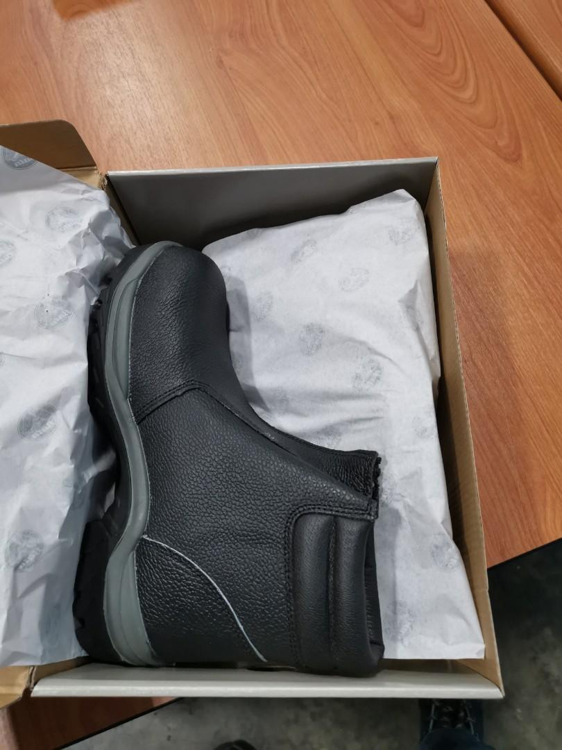 Bata Jurong safety boot, Men's Fashion, Footwear, Casual shoes on Carousell