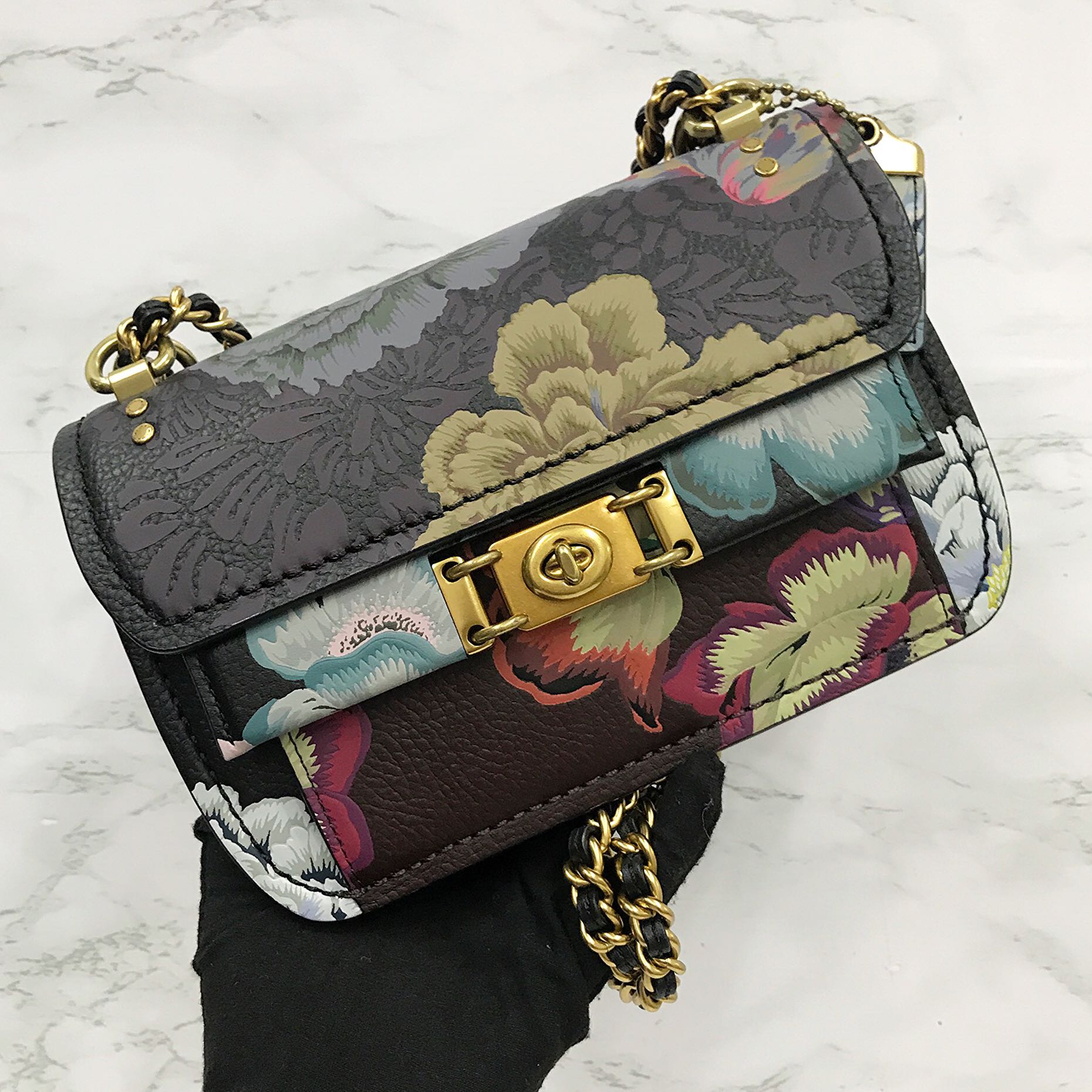 Coach kaffe fassett outlet bags