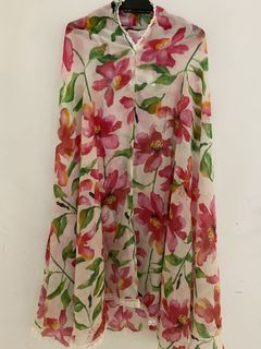 (Category: ) located in . Submitted by secondwardrobeme (Listing ID 1109313167, Image 1). Description: .