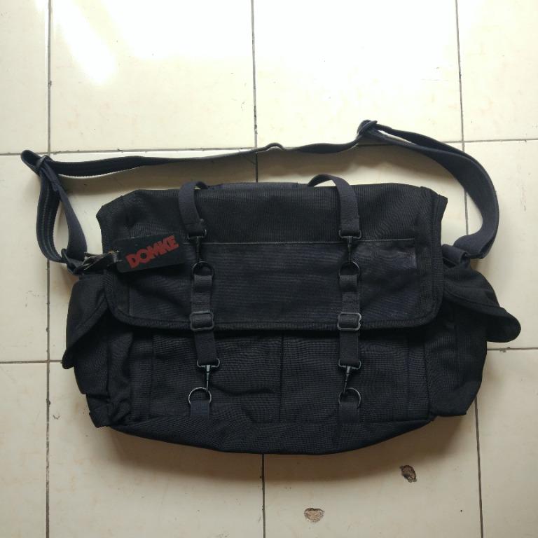 Domke F1X (Category: Camera Bags & Carriers) located in Pasay City. Submitted by denimdude.ph (Listing ID 1109833891, Image 1). Description: no padded insert.