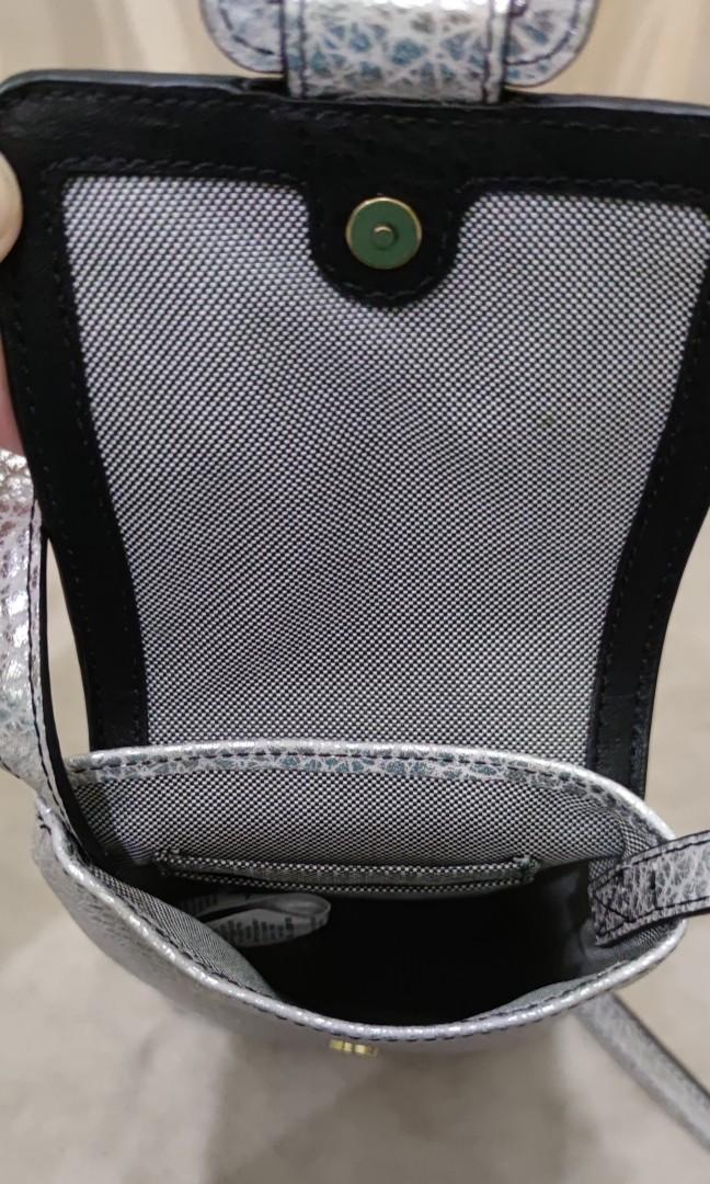 Bobbie new arrivals phone crossbody