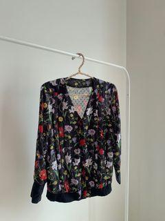 Kemeja Floral