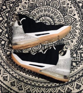 (Category: ) located in . Submitted by snkrs88 (Listing ID 1109546485, Image 1). Description: .