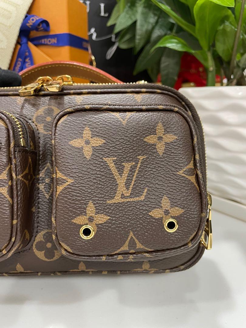 Louis Vuitton Utility Crossbody monogram – VintageBooBoo Pre owned
