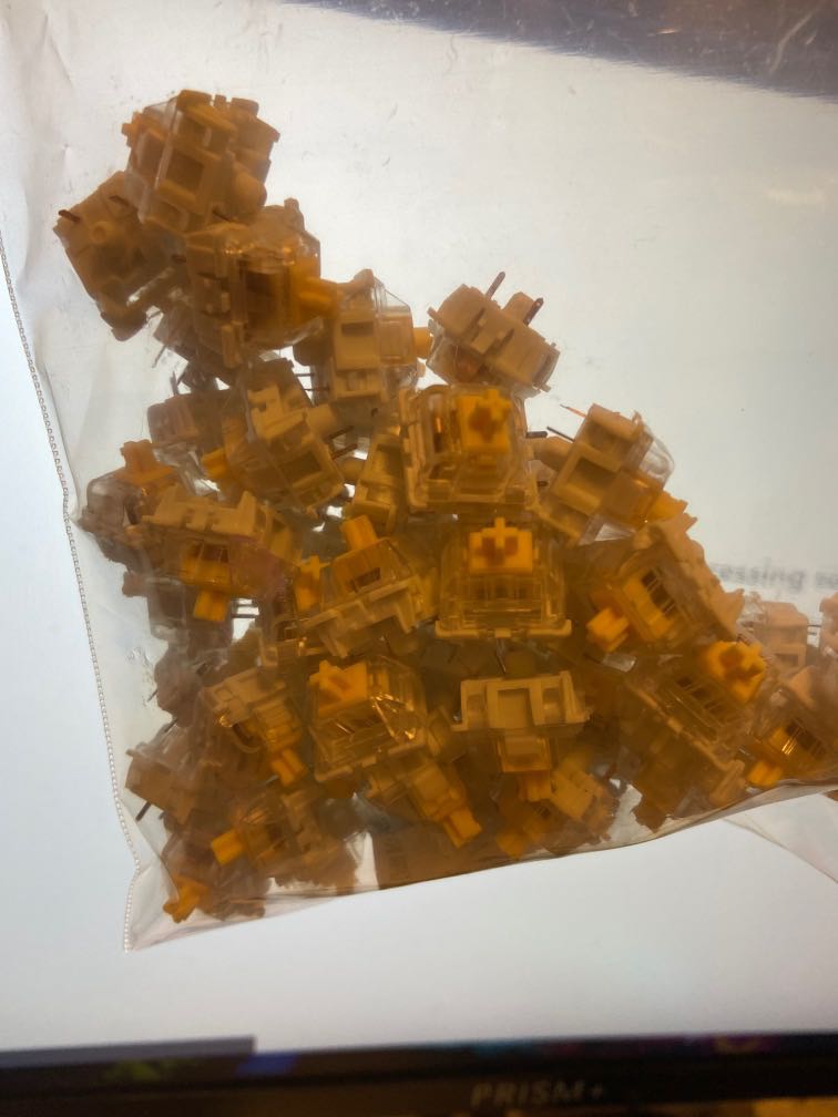 lubed gateron yellow switches (krytox 205g0)(rgb version), Computers