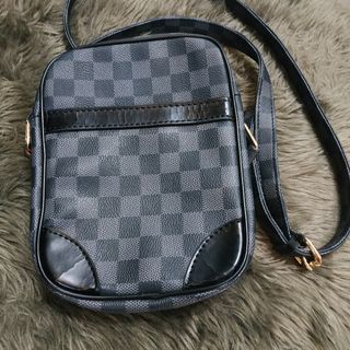 (Category: ) located in . Submitted by shopaholic_gurl (Listing ID 1109924690, Image 1). Description: .