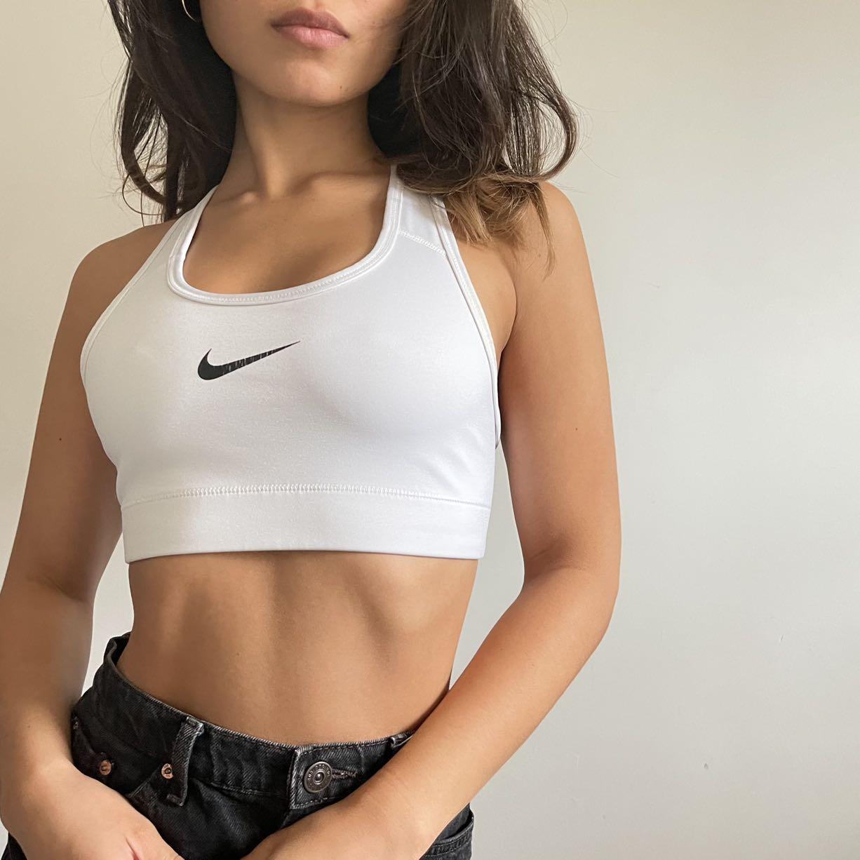 Nike white sports bra, Women's Fashion, New Undergarments