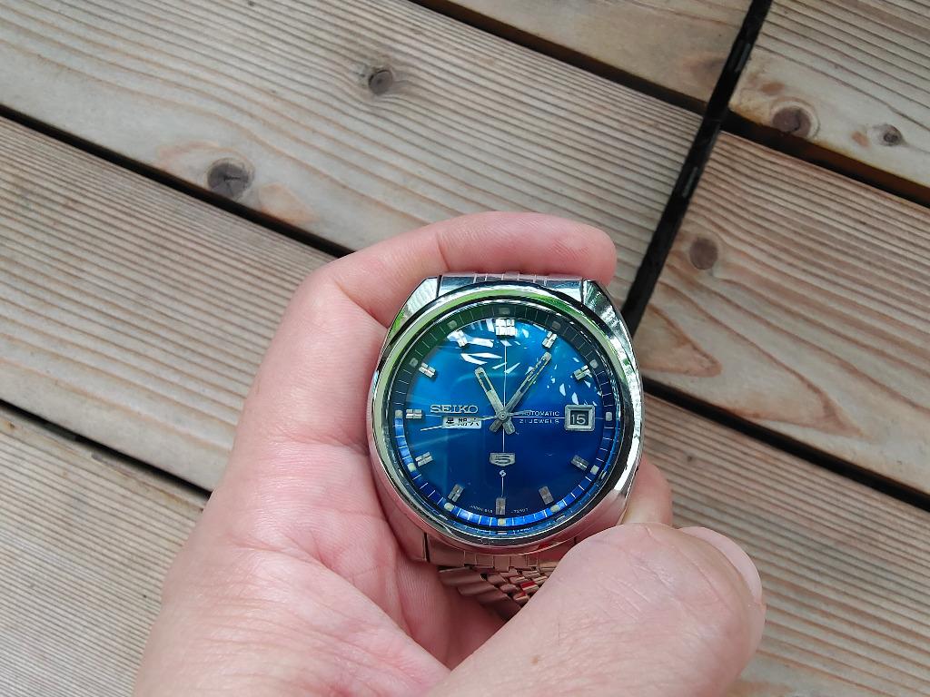 Seiko 6119-7183 Blue Cross Hair Dial, Men's Fashion, Watches & Accessories,  Watches on Carousell