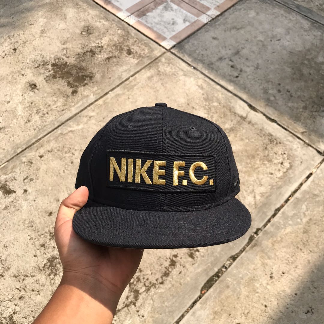 Topi nike fc original store