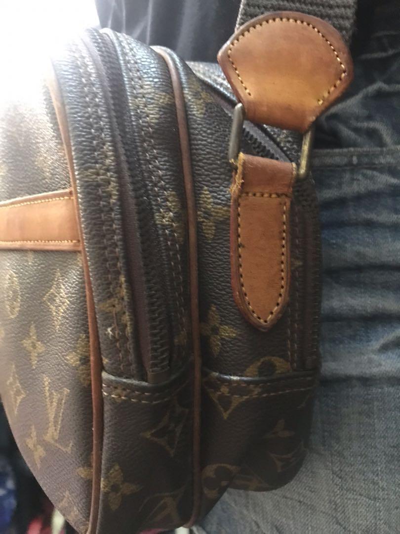 Vintage LV messenger bag, Women's Fashion, Bags & Wallets, Crossbody