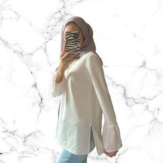(Category: ) located in . Submitted by helaianpreloved (Listing ID 1109790940, Image 1). Description: .