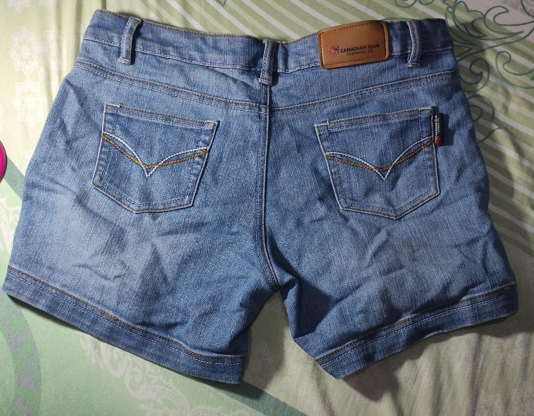 Women's shorts (Category: Shorts) located in Mandaluyong City. Submitted by fluffel (Listing ID 1109804664, Image 2). Description: -Brand: Canadian Club Clothing Co. -Size: 30 (78cm) • can fit M-L -Used but not abused -Condition: 8.5/10 Payment can be through GCash or COD.