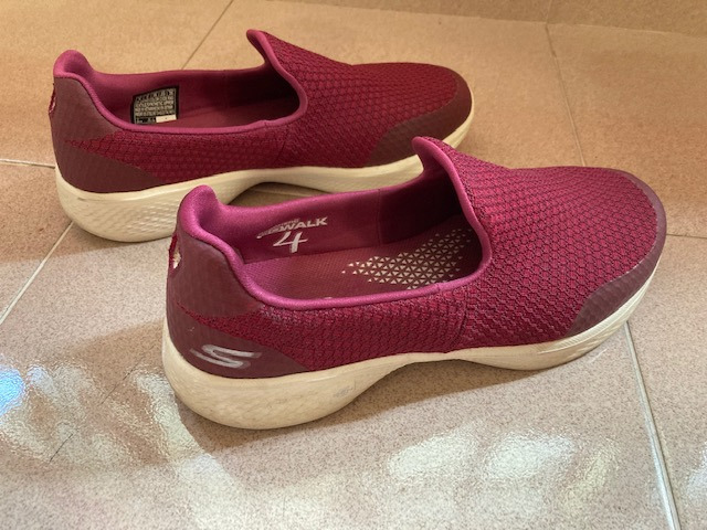 Skechers goga 2025 mat womens purple