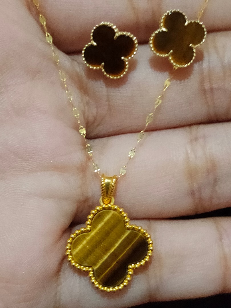 18K HK Setting VCA Tiger Eye, Women's 