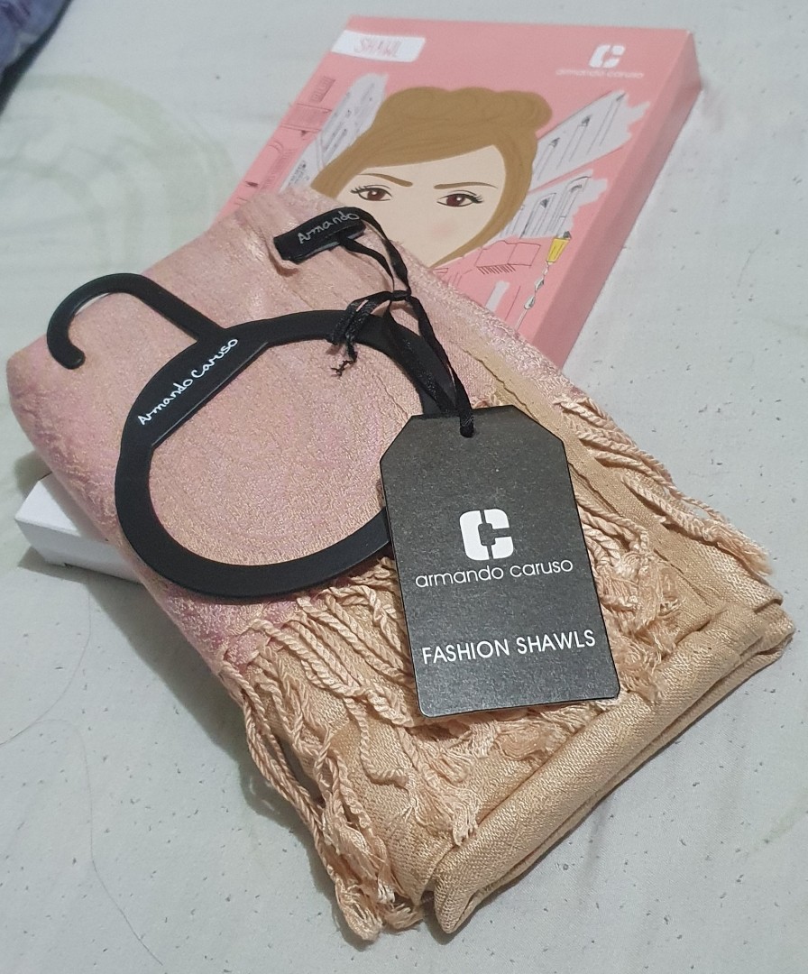 armando caruso shawl