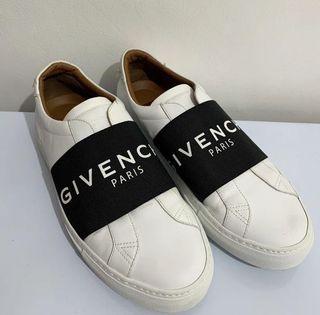 Authentic givenchy 40