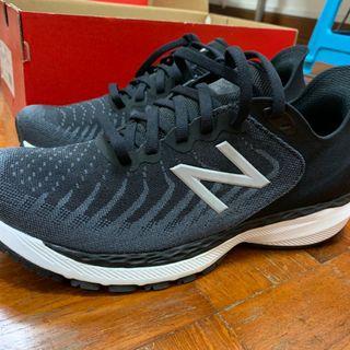 BNIB New Balance Men’s 860v11 US 7.5 Fresh Foam Running Shoes in Black