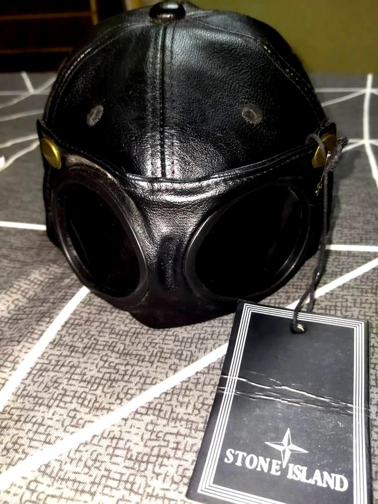 CAP STONE ISLAND GOOGLE P.U LETHER PRELOVED