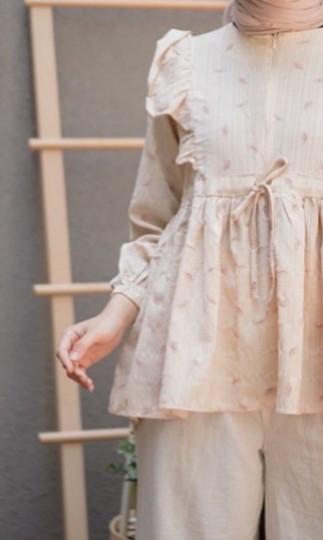 Ivory ruffle blouse