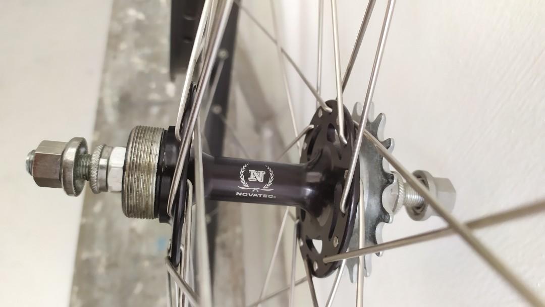 Custom Hand Built Fixie/Single Drive Train Wheelset, Sports Equipment