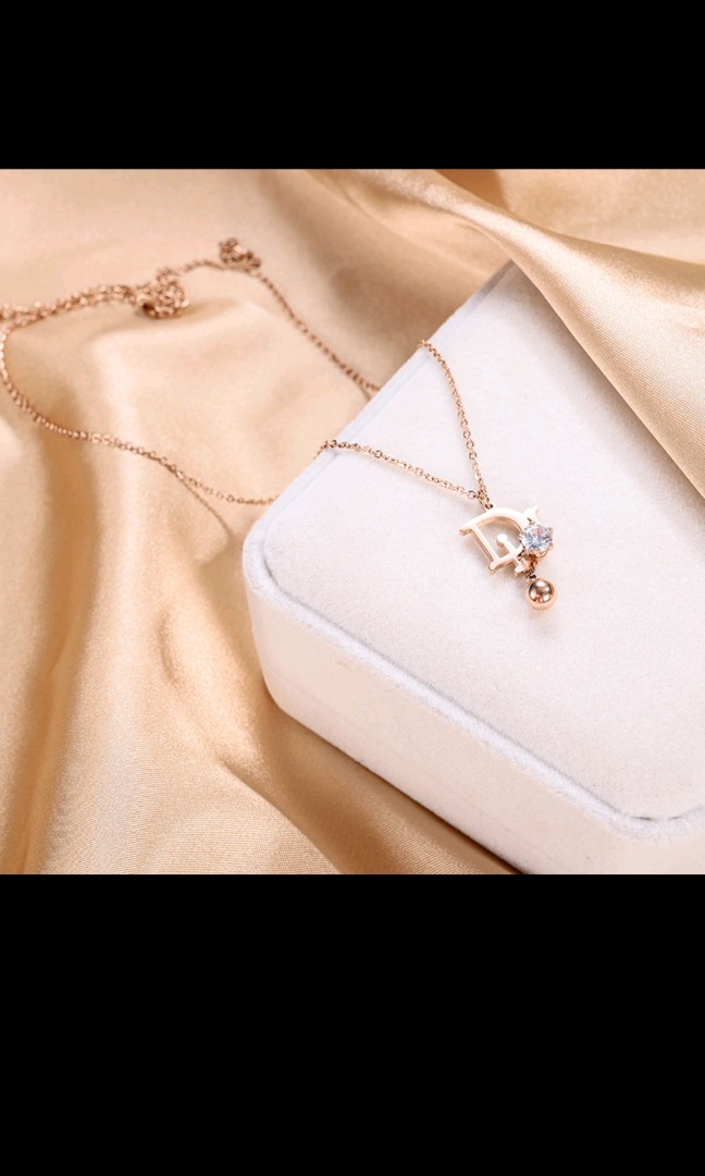 Dior rose gold new arrivals necklace