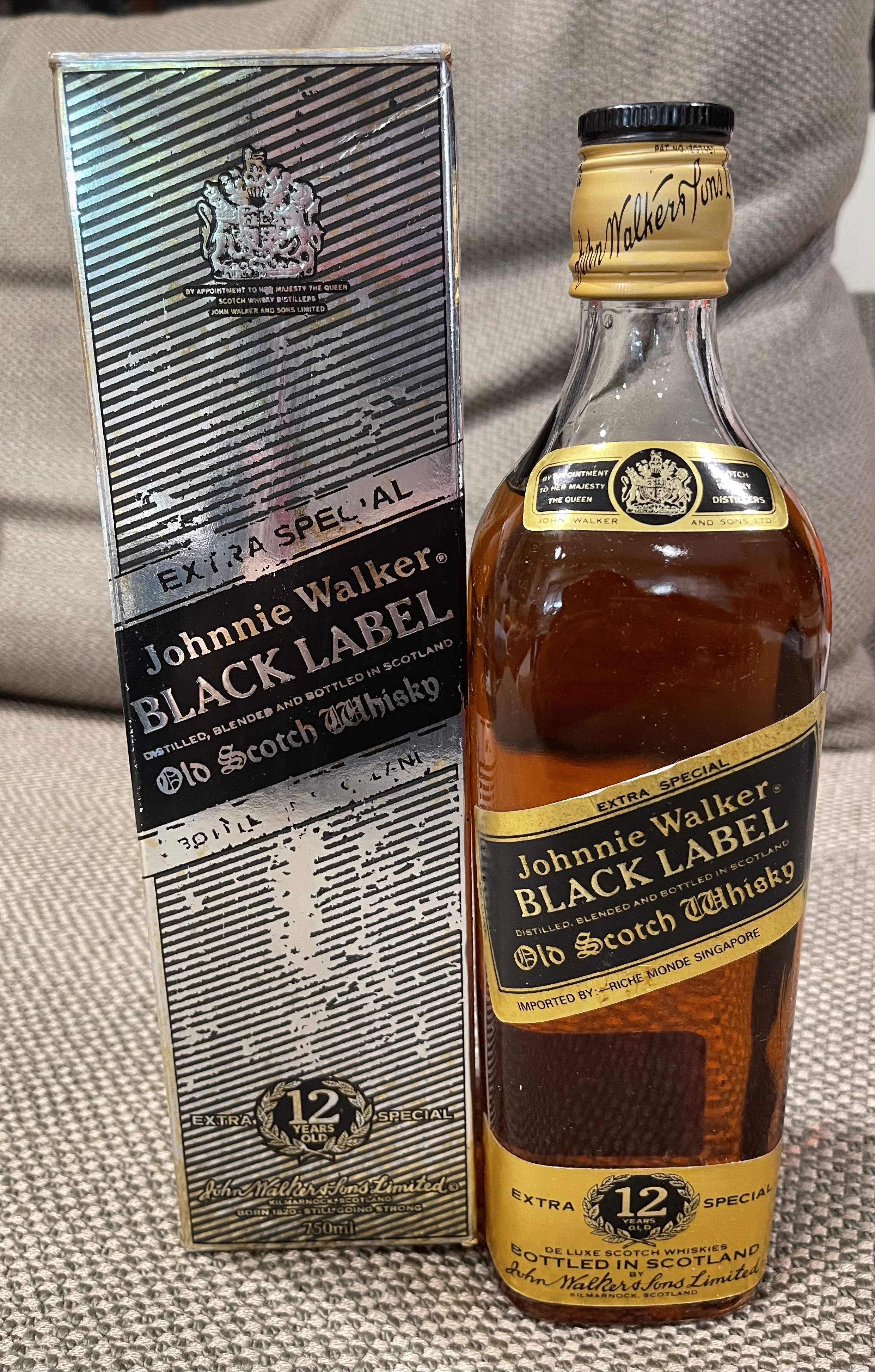 Excellent Condition Johnnie Walker Black Label - Extra ...