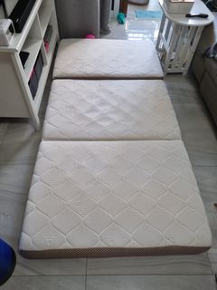 (Category: ) located in . Submitted by yellow_summer (Listing ID 1109992977, Image 1). Description: .